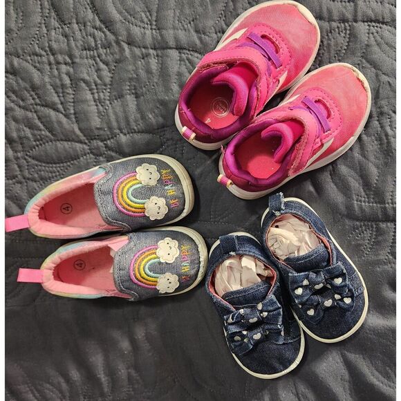 Toddler Girl Shoe Bundle - Size 4 (3 Pairs!) - Picture 1 of 6